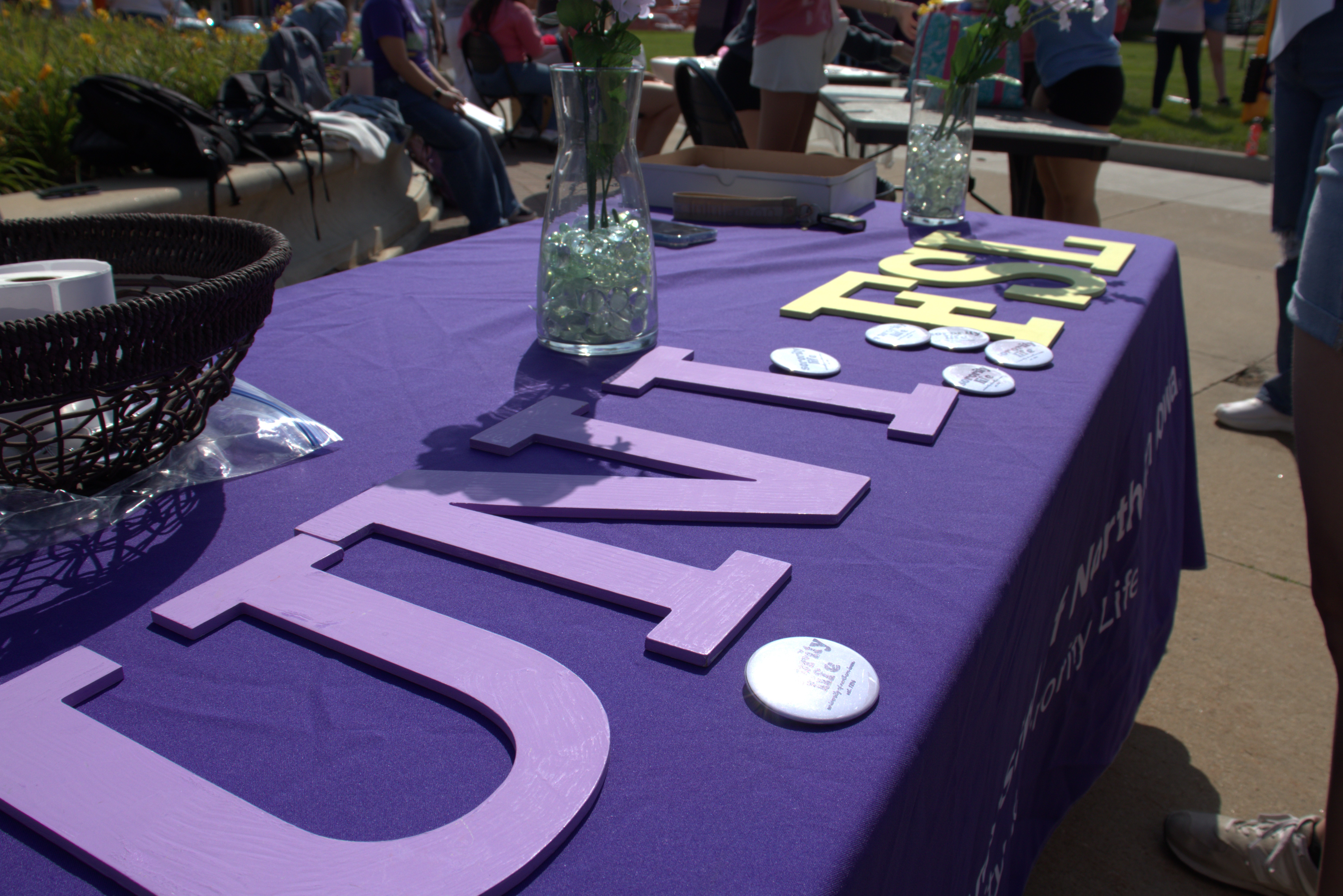 UNI FSL Table with letters